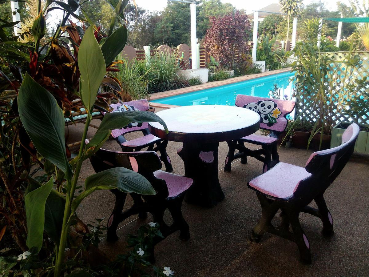 Peace Pool Resort Khun Han Buitenkant foto