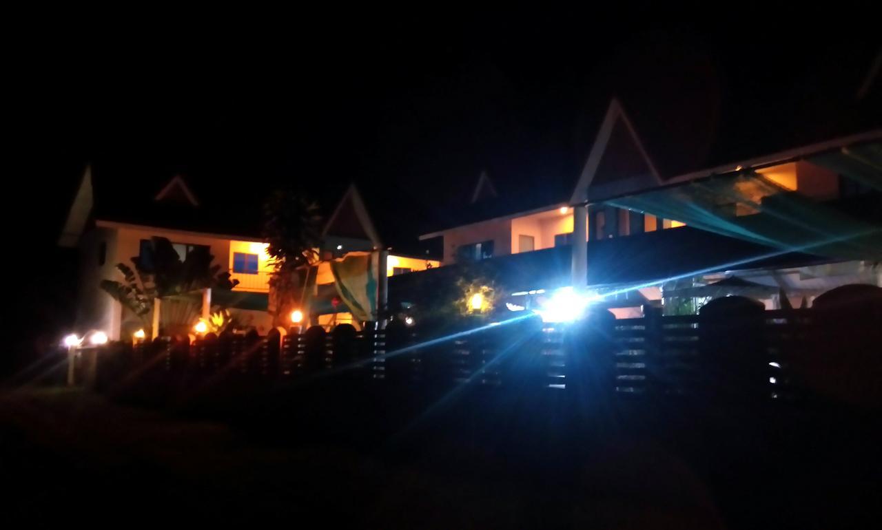 Peace Pool Resort Khun Han Buitenkant foto