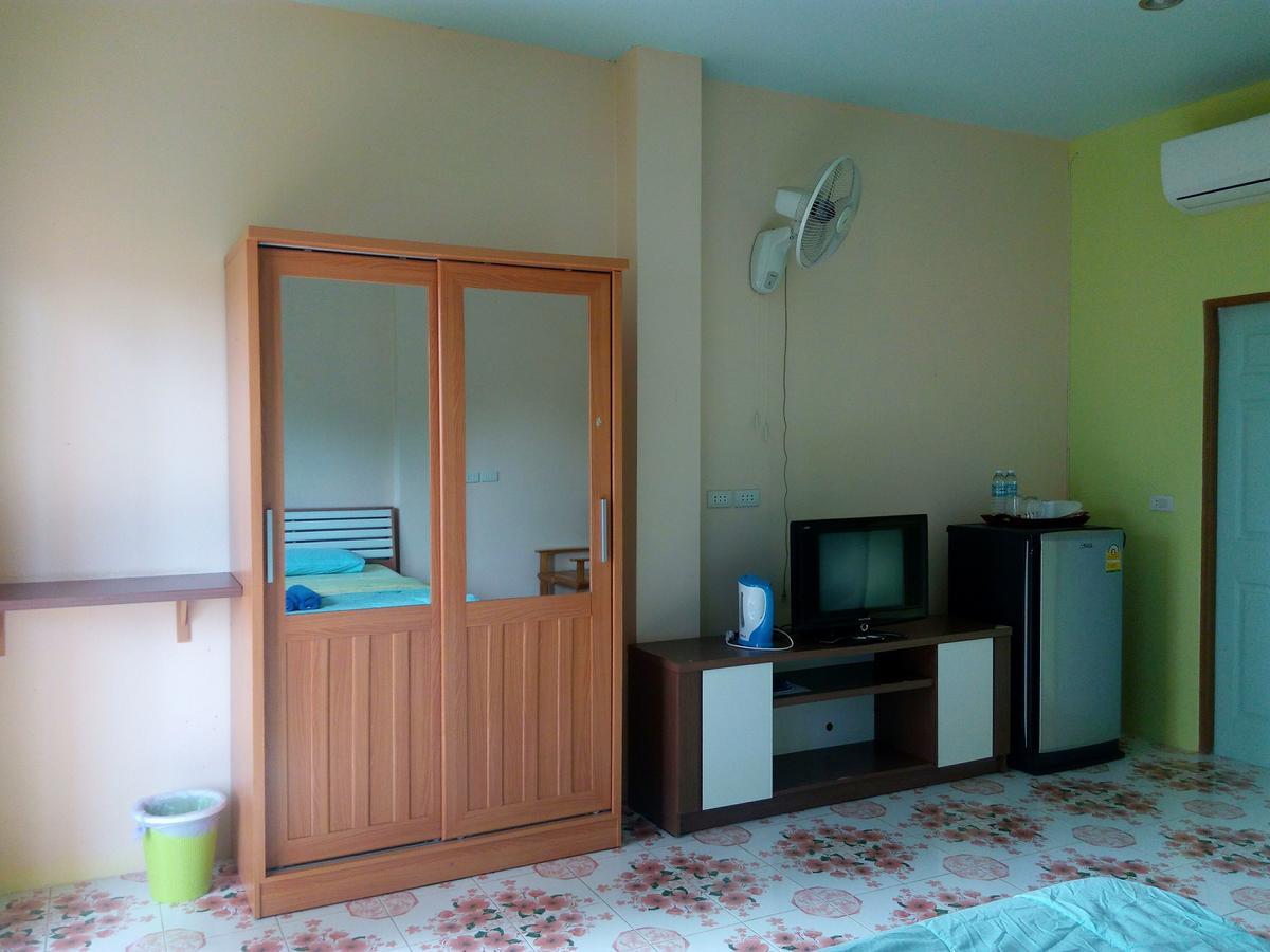 Peace Pool Resort Khun Han Buitenkant foto