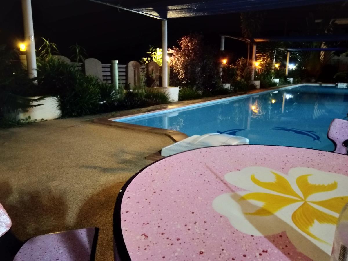 Peace Pool Resort Khun Han Buitenkant foto