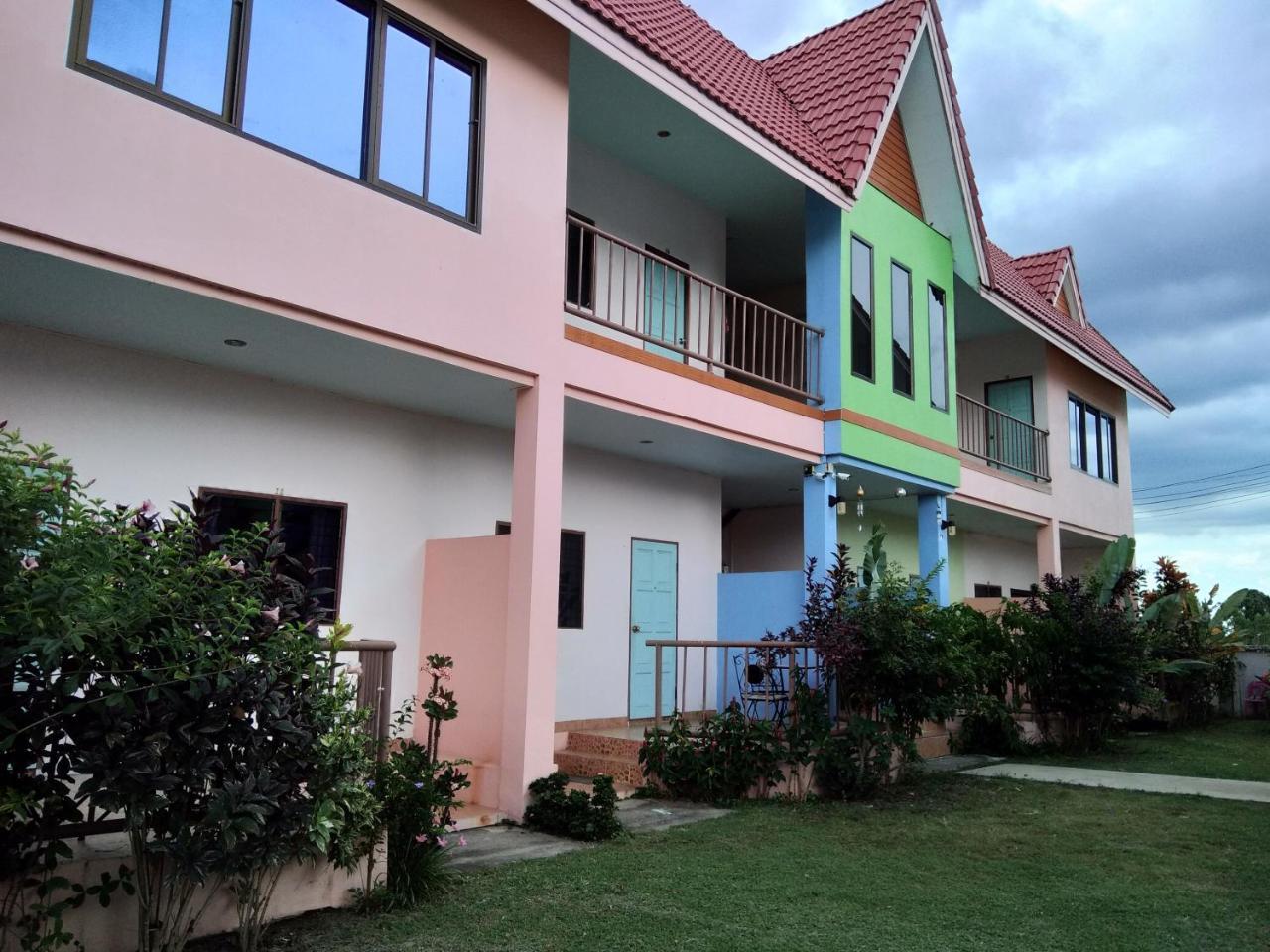Peace Pool Resort Khun Han Buitenkant foto