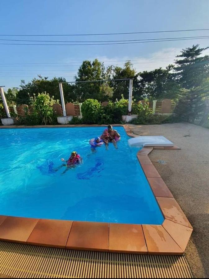 Peace Pool Resort Khun Han Buitenkant foto